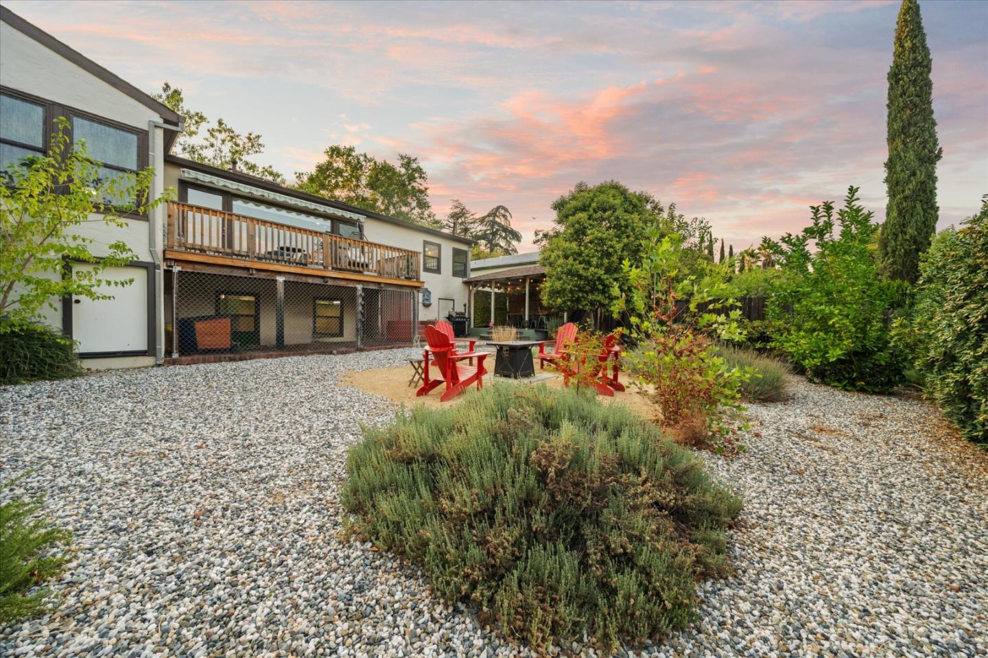 Detail Gallery Image 37 of 39 For 1901 Chestnut St, Redding,  CA 96001 - 4 Beds | 2 Baths