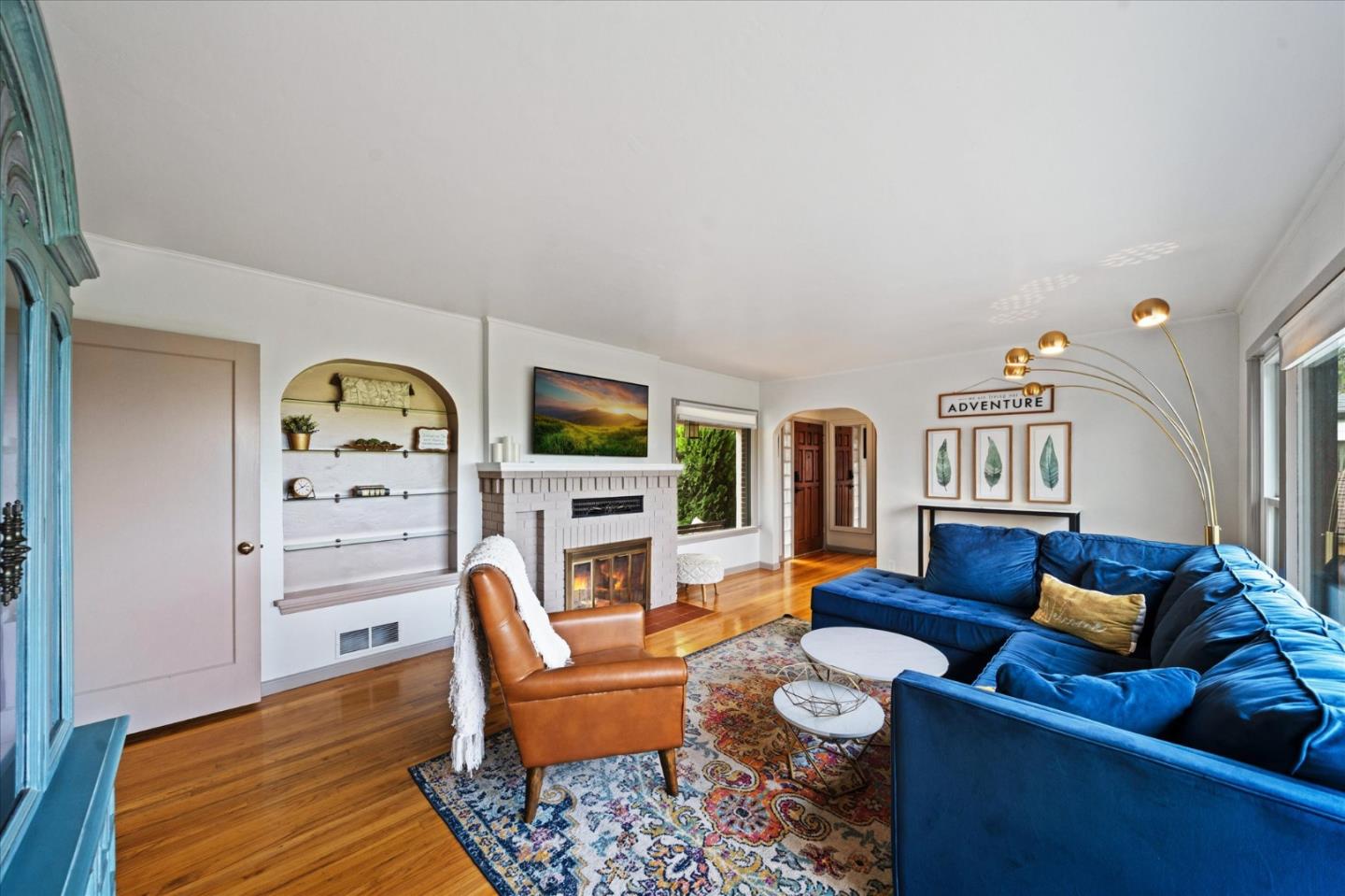 Detail Gallery Image 6 of 39 For 1901 Chestnut St, Redding,  CA 96001 - 4 Beds | 2 Baths