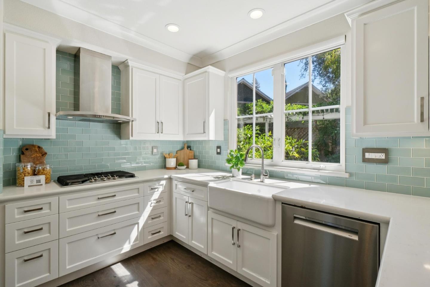 Detail Gallery Image 12 of 49 For 107 Naramore Ln, Los Gatos,  CA 95032 - 3 Beds | 2/1 Baths