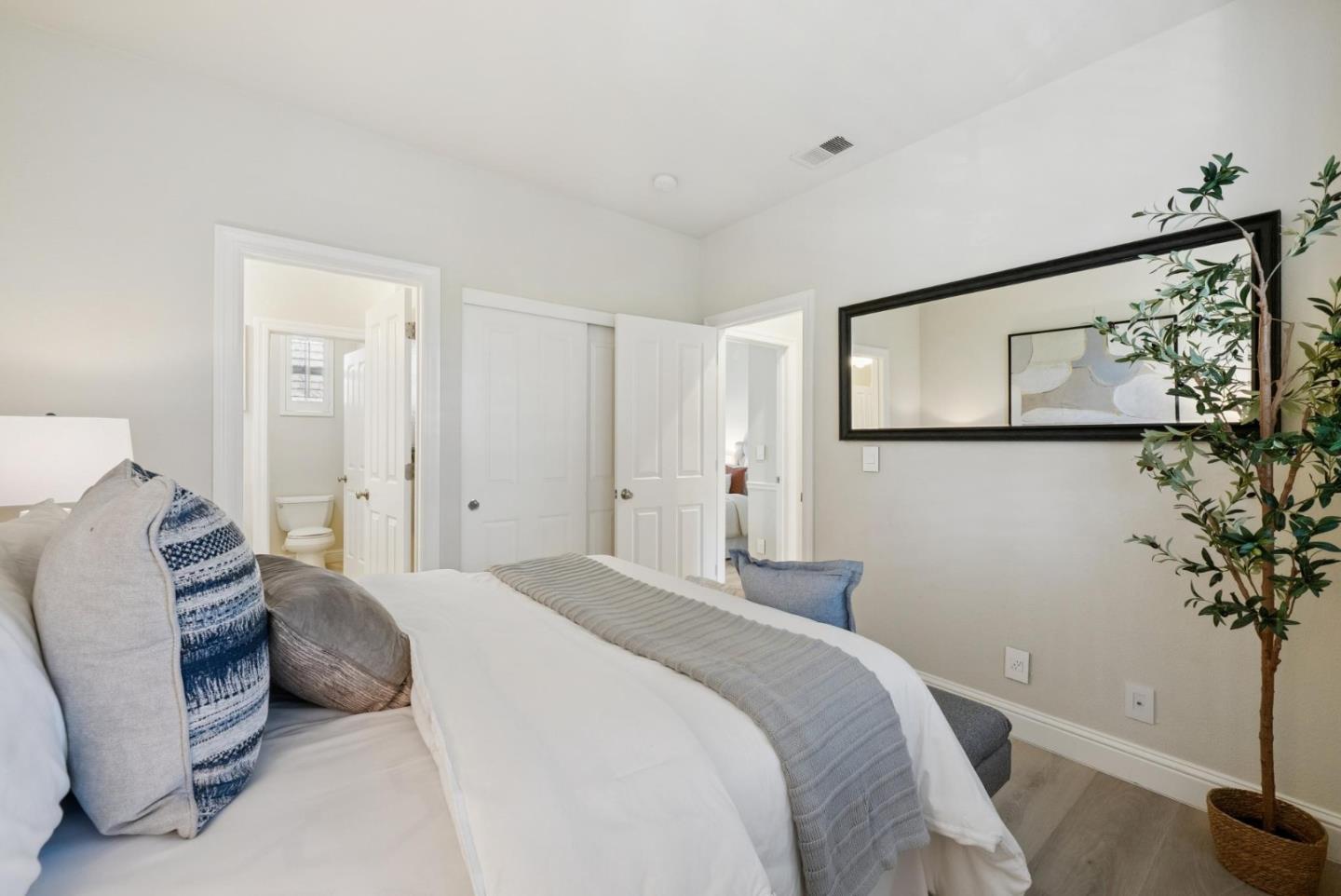 Detail Gallery Image 38 of 49 For 107 Naramore Ln, Los Gatos,  CA 95032 - 3 Beds | 2/1 Baths