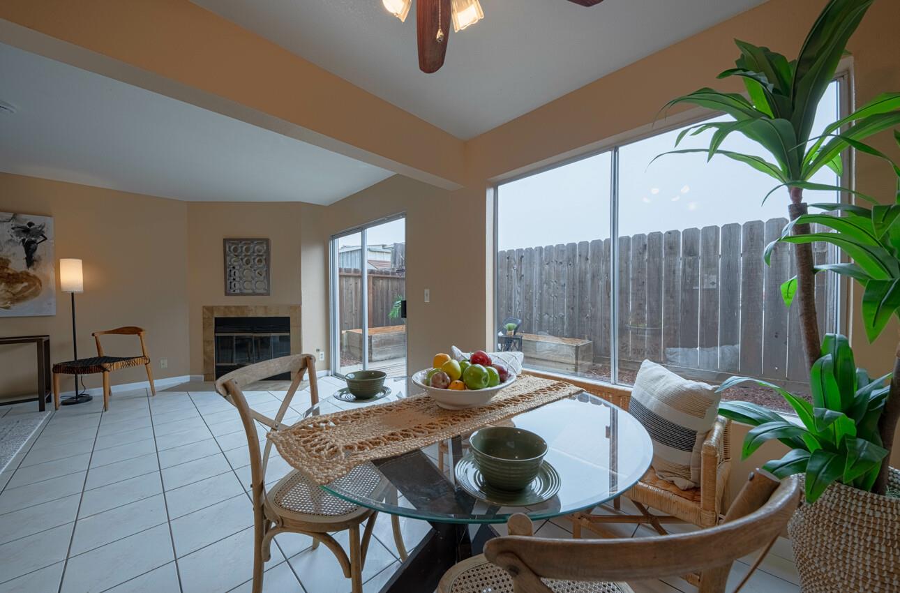 Detail Gallery Image 11 of 32 For 2368 N Main St #6,  Salinas,  CA 93906 - 2 Beds | 2 Baths