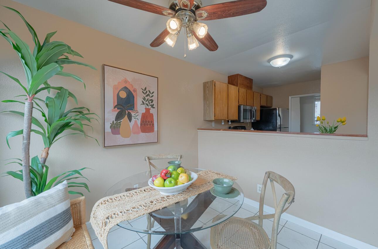 Detail Gallery Image 12 of 32 For 2368 N Main St #6,  Salinas,  CA 93906 - 2 Beds | 2 Baths