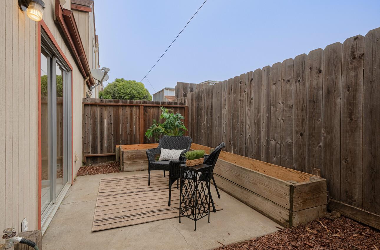 Detail Gallery Image 7 of 32 For 2368 N Main St #6,  Salinas,  CA 93906 - 2 Beds | 2 Baths