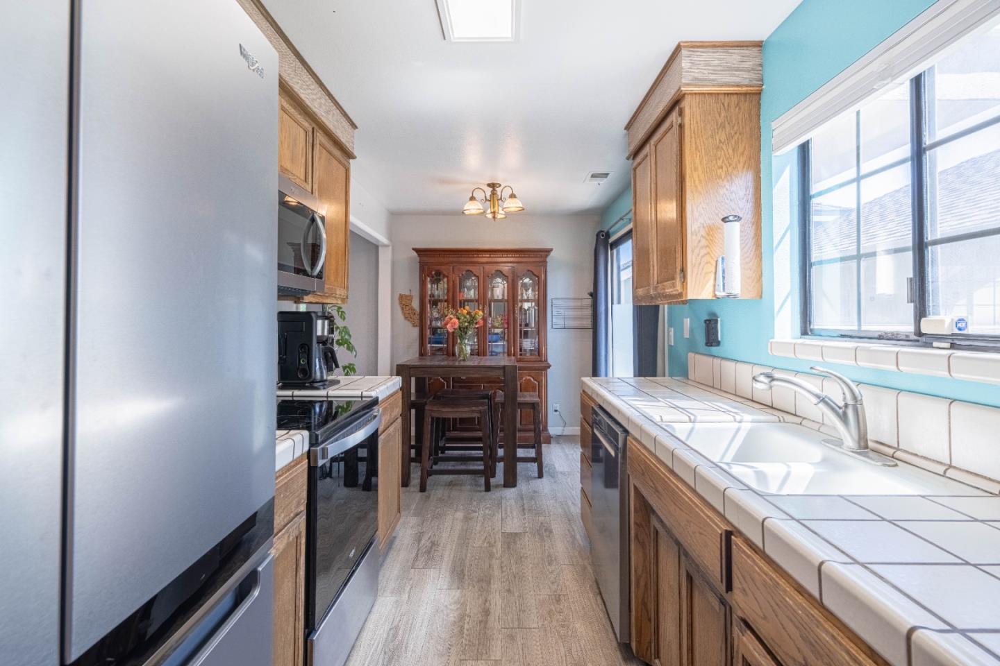 Detail Gallery Image 13 of 25 For 1051 Riker St #5,  Salinas,  CA 93901 - 2 Beds | 1 Baths