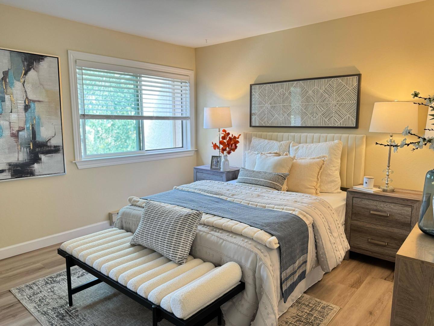 Detail Gallery Image 3 of 15 For 1638 Branham Ln #D,  San Jose,  CA 95118 - 2 Beds | 1/1 Baths