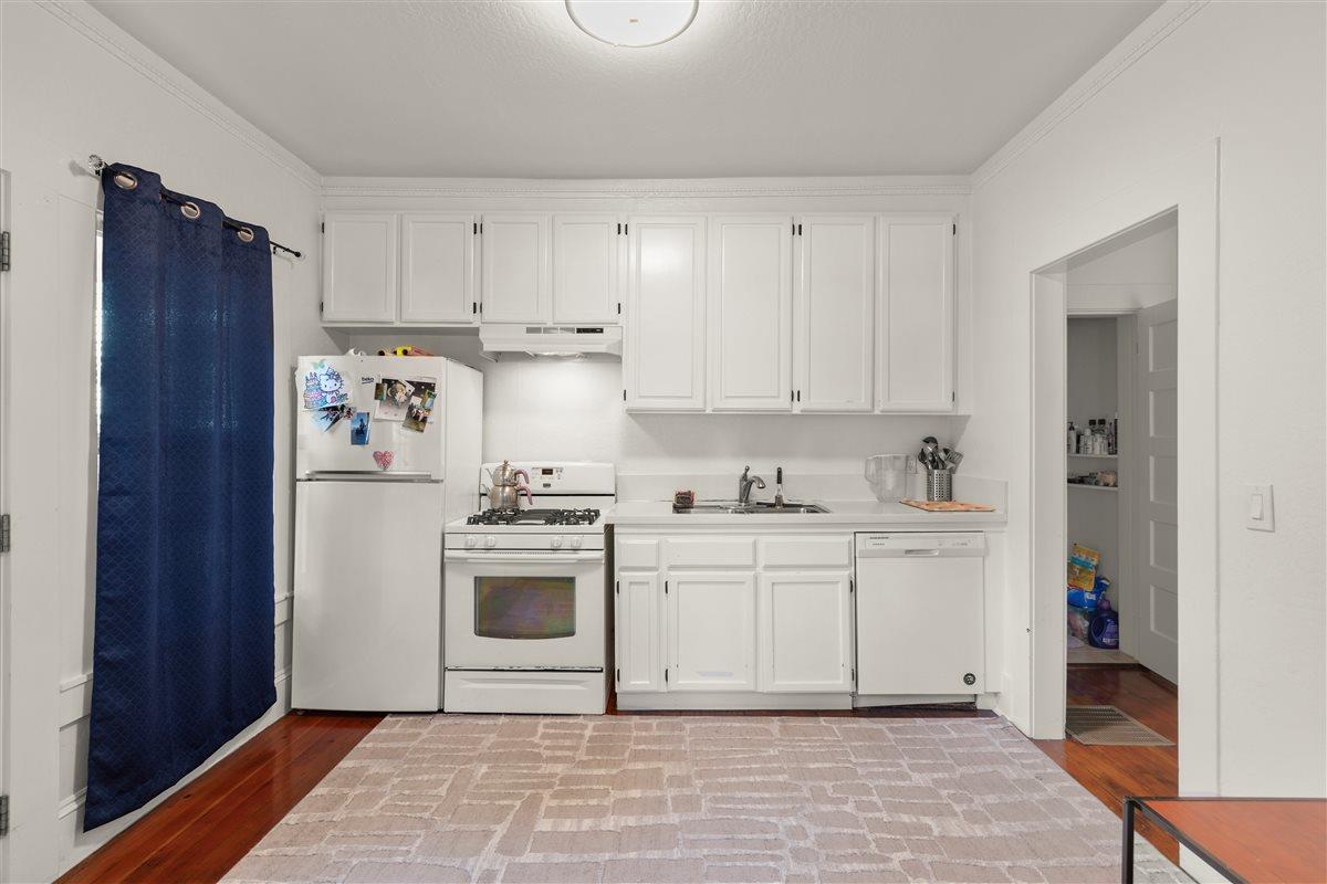 Detail Gallery Image 20 of 27 For 321 Grand Blvd, San Mateo,  CA 94401 - – Beds | – Baths