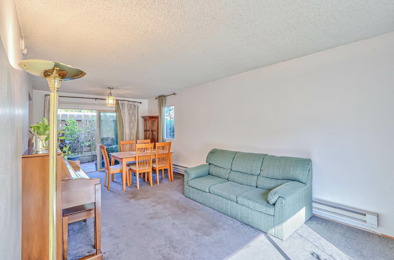 Detail Gallery Image 5 of 24 For 1212 Trinity Ave, Seaside,  CA 93955 - 3 Beds | 1/1 Baths