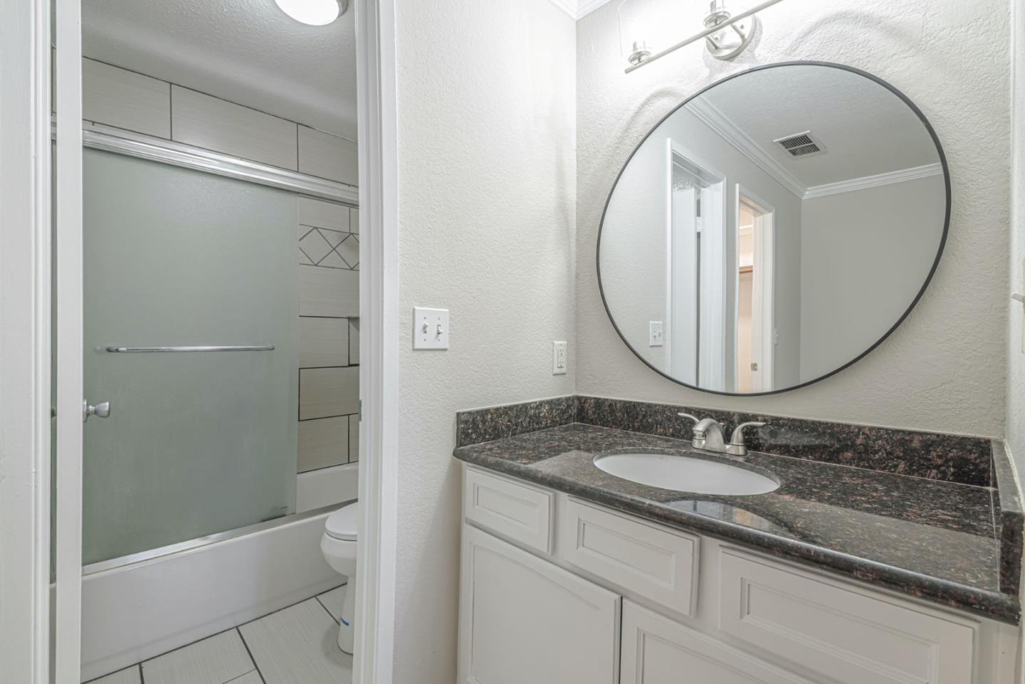 Detail Gallery Image 20 of 30 For 1553 Pyrenees Ave #35,  Stockton,  CA 95210 - 1 Beds | 1 Baths