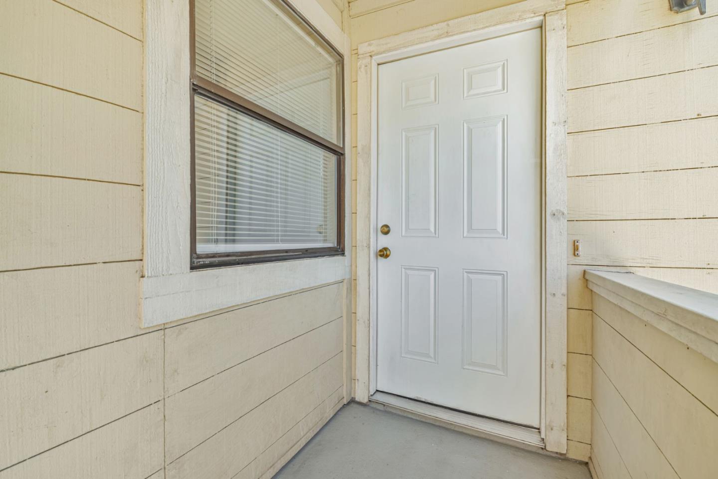 Detail Gallery Image 4 of 30 For 1553 Pyrenees Ave #35,  Stockton,  CA 95210 - 1 Beds | 1 Baths