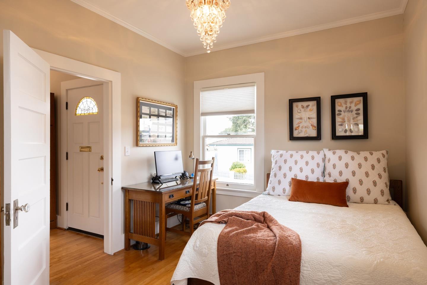 Detail Gallery Image 11 of 17 For 405 Carmel Ave, Pacific Grove,  CA 93950 - 2 Beds | 1 Baths