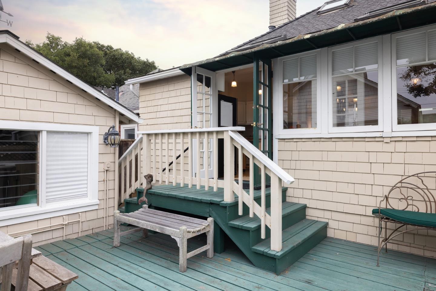 Detail Gallery Image 14 of 17 For 405 Carmel Ave, Pacific Grove,  CA 93950 - 2 Beds | 1 Baths