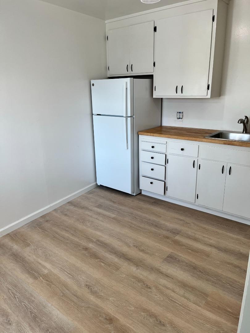 Detail Gallery Image 12 of 19 For 1526 Hess Rd, Redwood City,  CA 94061 - – Beds | – Baths