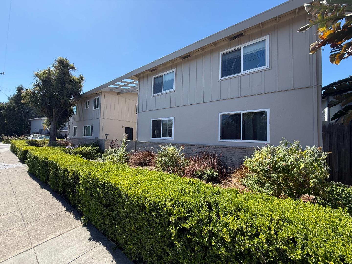 Detail Gallery Image 4 of 19 For 1526 Hess Rd, Redwood City,  CA 94061 - – Beds | – Baths