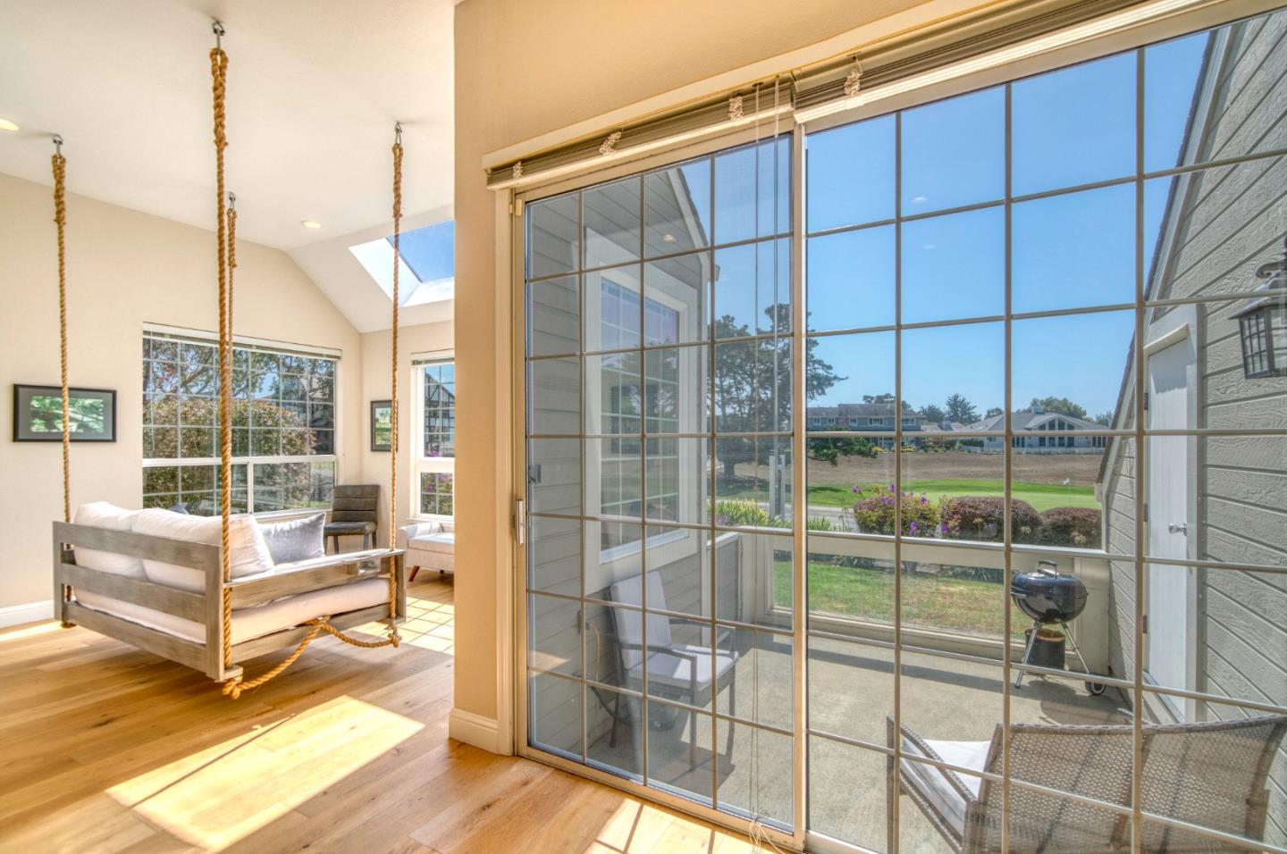 Detail Gallery Image 15 of 38 For 21 Merion Rd, Half Moon Bay,  CA 94019 - 3 Beds | 2/1 Baths