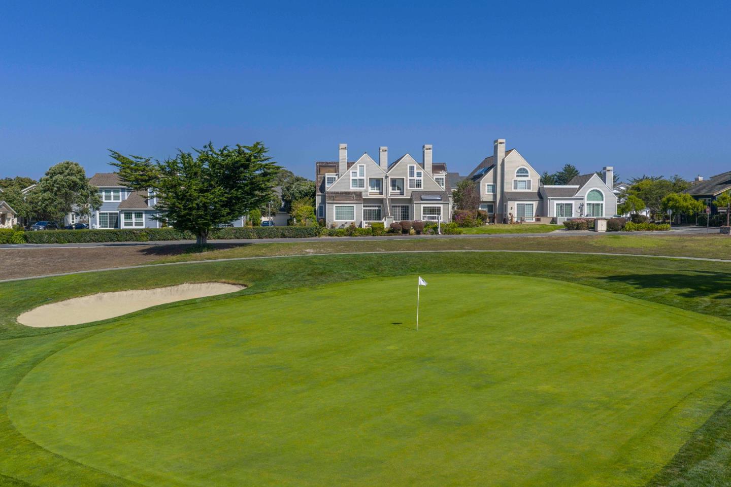 Detail Gallery Image 34 of 38 For 21 Merion Rd, Half Moon Bay,  CA 94019 - 3 Beds | 2/1 Baths