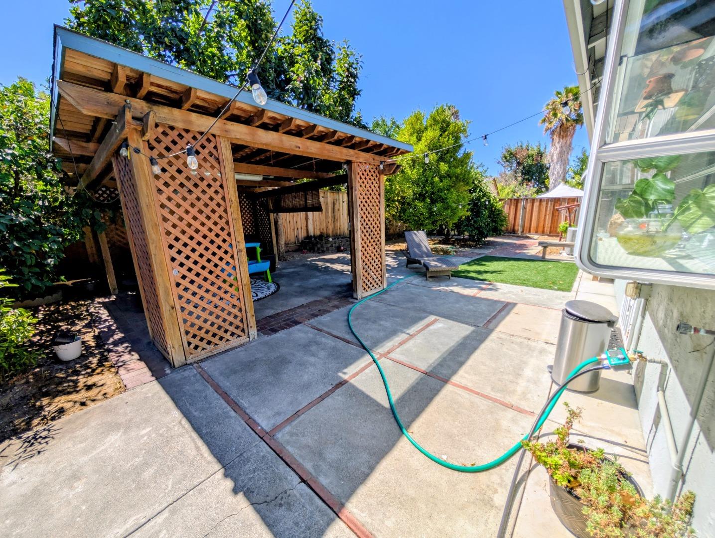 Detail Gallery Image 10 of 29 For 416 Rumsey Ct, San Jose,  CA 95111 - 4 Beds | 2 Baths