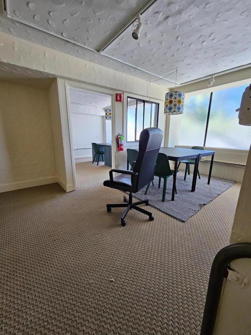 Detail Gallery Image 5 of 5 For 1405 Broadway, Burlingame,  CA 94010 - – Beds | – Baths