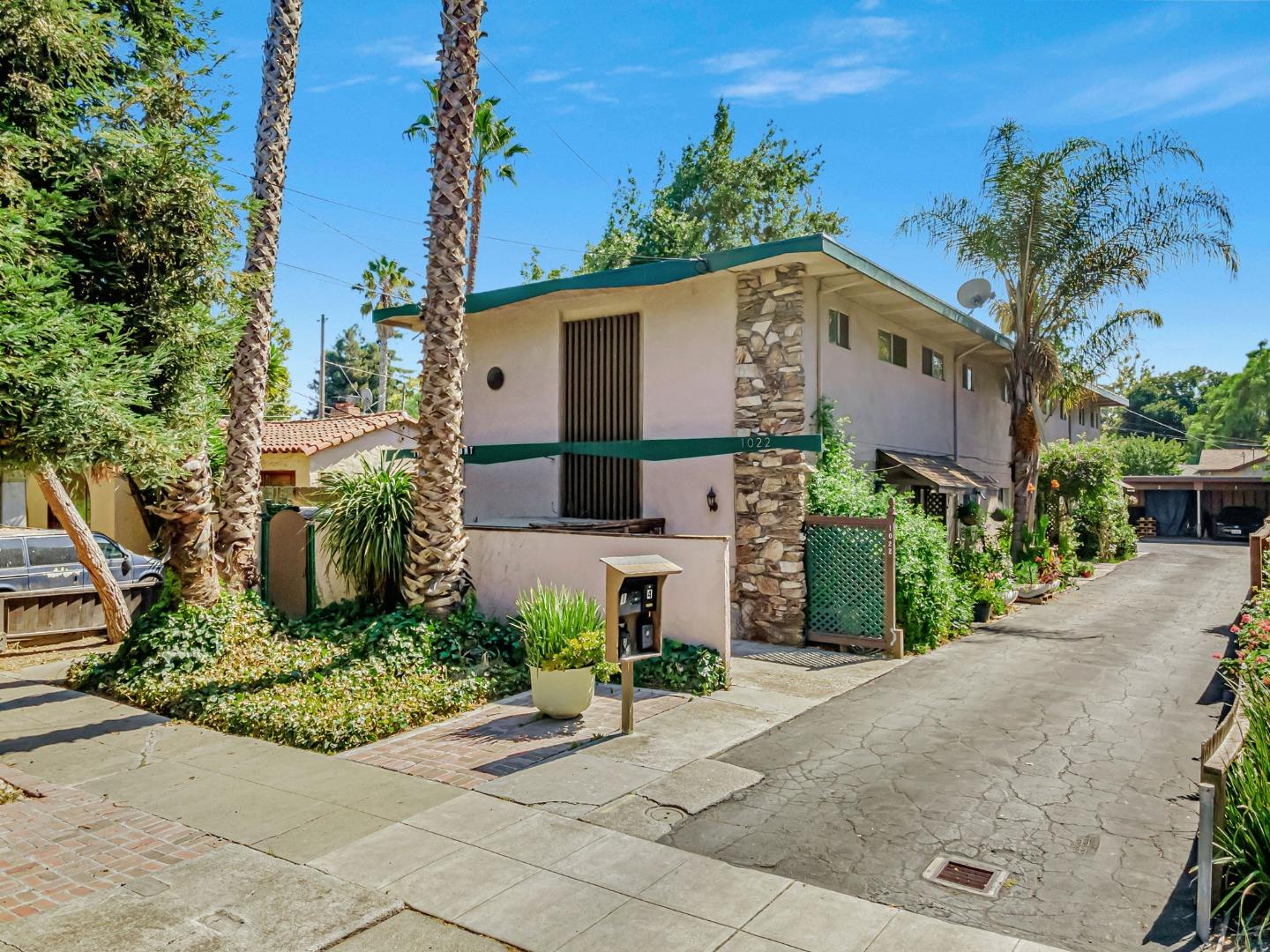 Detail Gallery Image 14 of 23 For 1022 Vermont St, San Jose,  CA 95126 - – Beds | – Baths