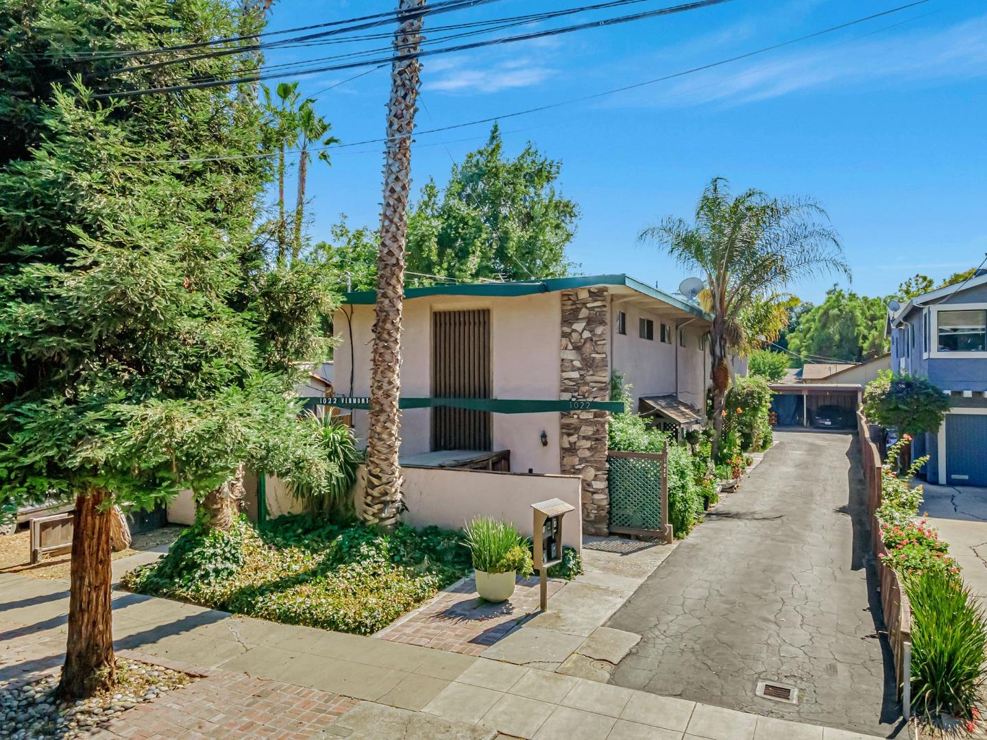 Detail Gallery Image 15 of 23 For 1022 Vermont St, San Jose,  CA 95126 - – Beds | – Baths