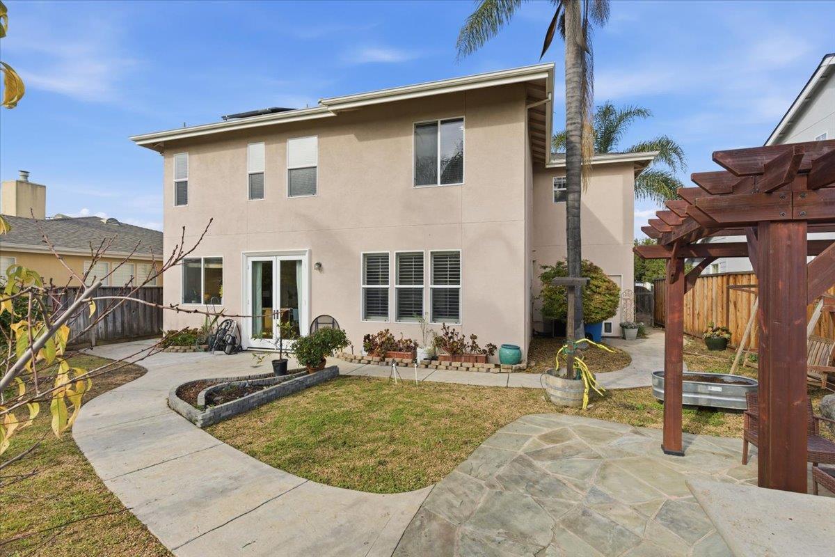 Detail Gallery Image 27 of 40 For 160 Trimble Ct, Gilroy,  CA 95020 - 4 Beds | 2/1 Baths