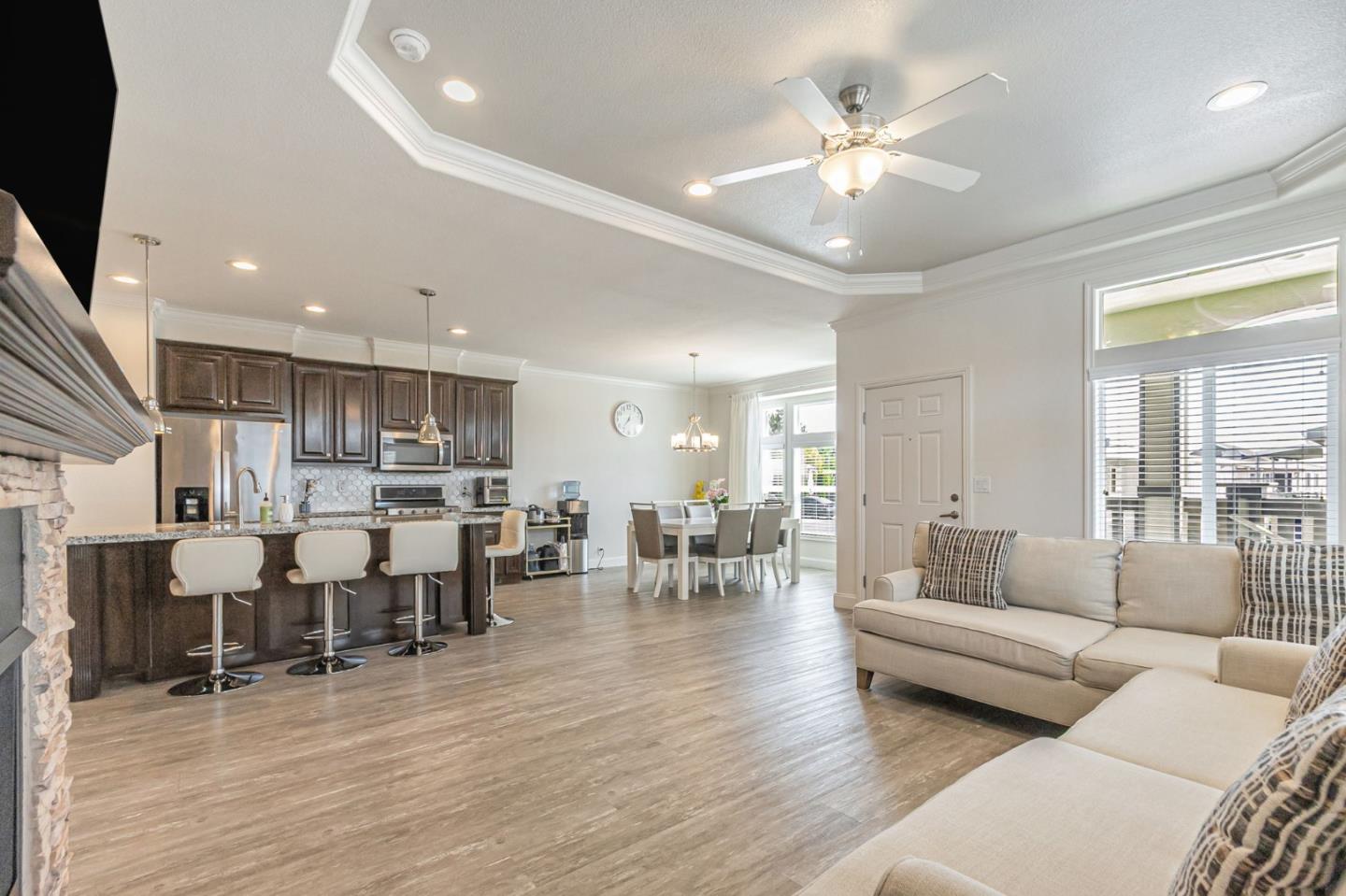 Detail Gallery Image 10 of 34 For 1358 Oakland Rd #81,  San Jose,  CA 95112 - 3 Beds | 2 Baths