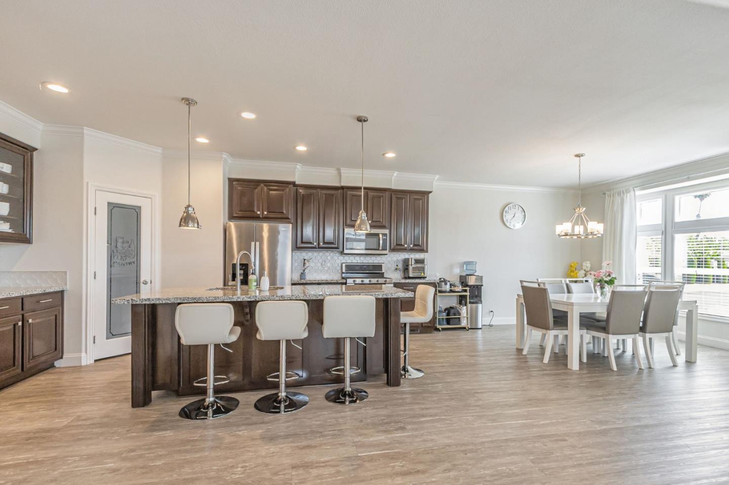 Detail Gallery Image 11 of 34 For 1358 Oakland Rd #81,  San Jose,  CA 95112 - 3 Beds | 2 Baths