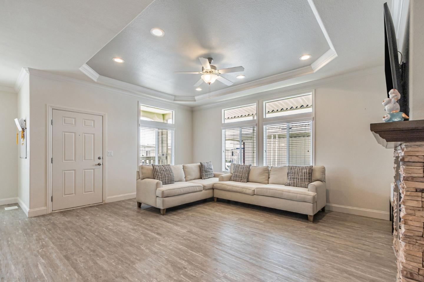 Detail Gallery Image 9 of 34 For 1358 Oakland Rd #81,  San Jose,  CA 95112 - 3 Beds | 2 Baths