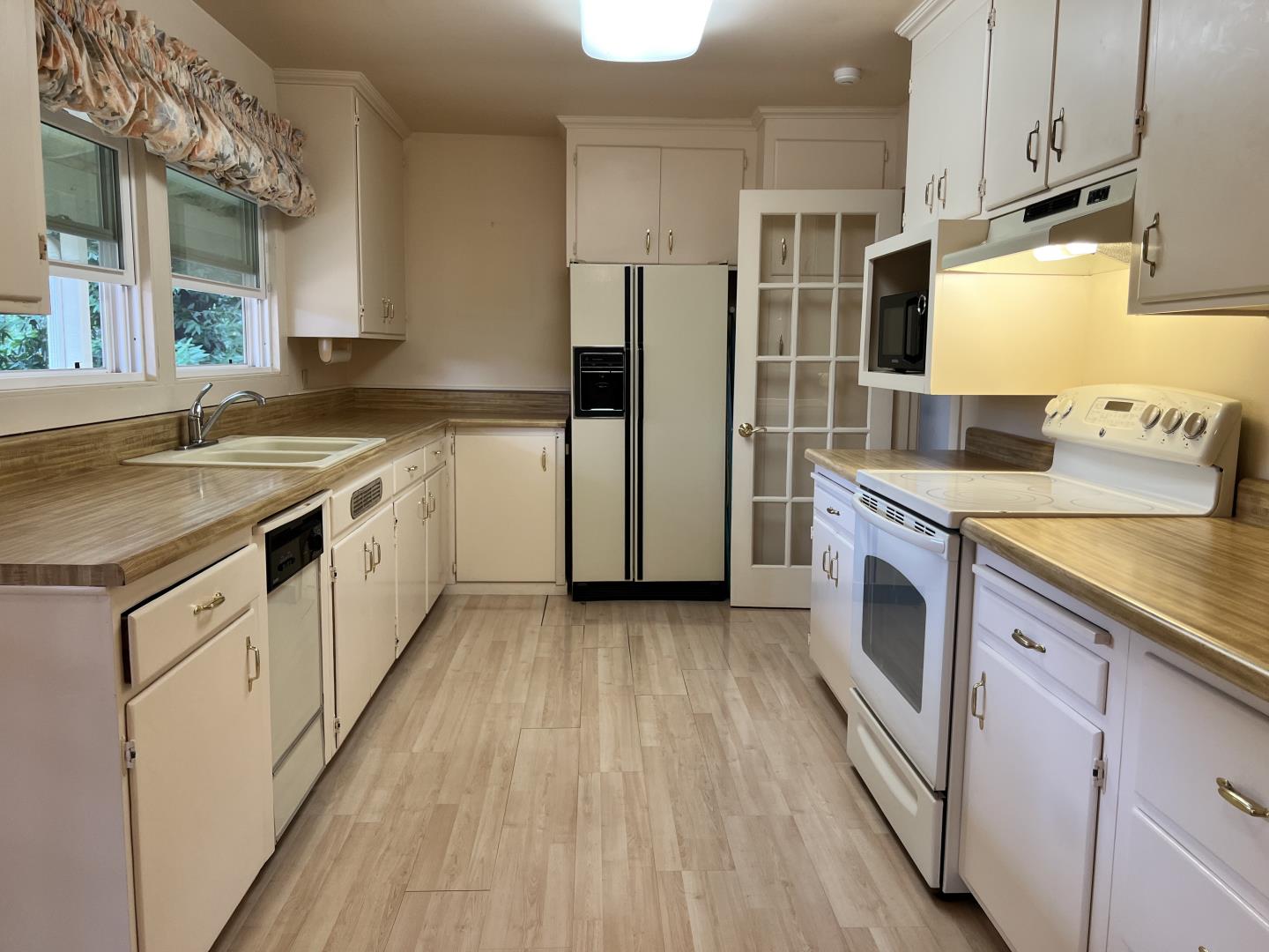 Detail Gallery Image 12 of 24 For 18065 Soda Springs Rd, Los Gatos,  CA 95033 - 2 Beds | 1 Baths