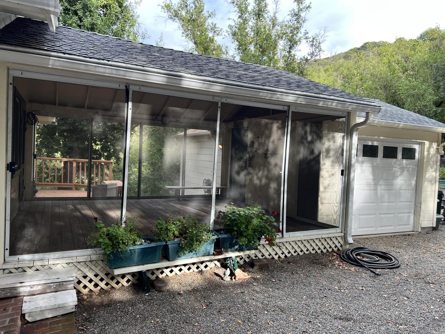 Detail Gallery Image 5 of 24 For 18065 Soda Springs Rd, Los Gatos,  CA 95033 - 2 Beds | 1 Baths