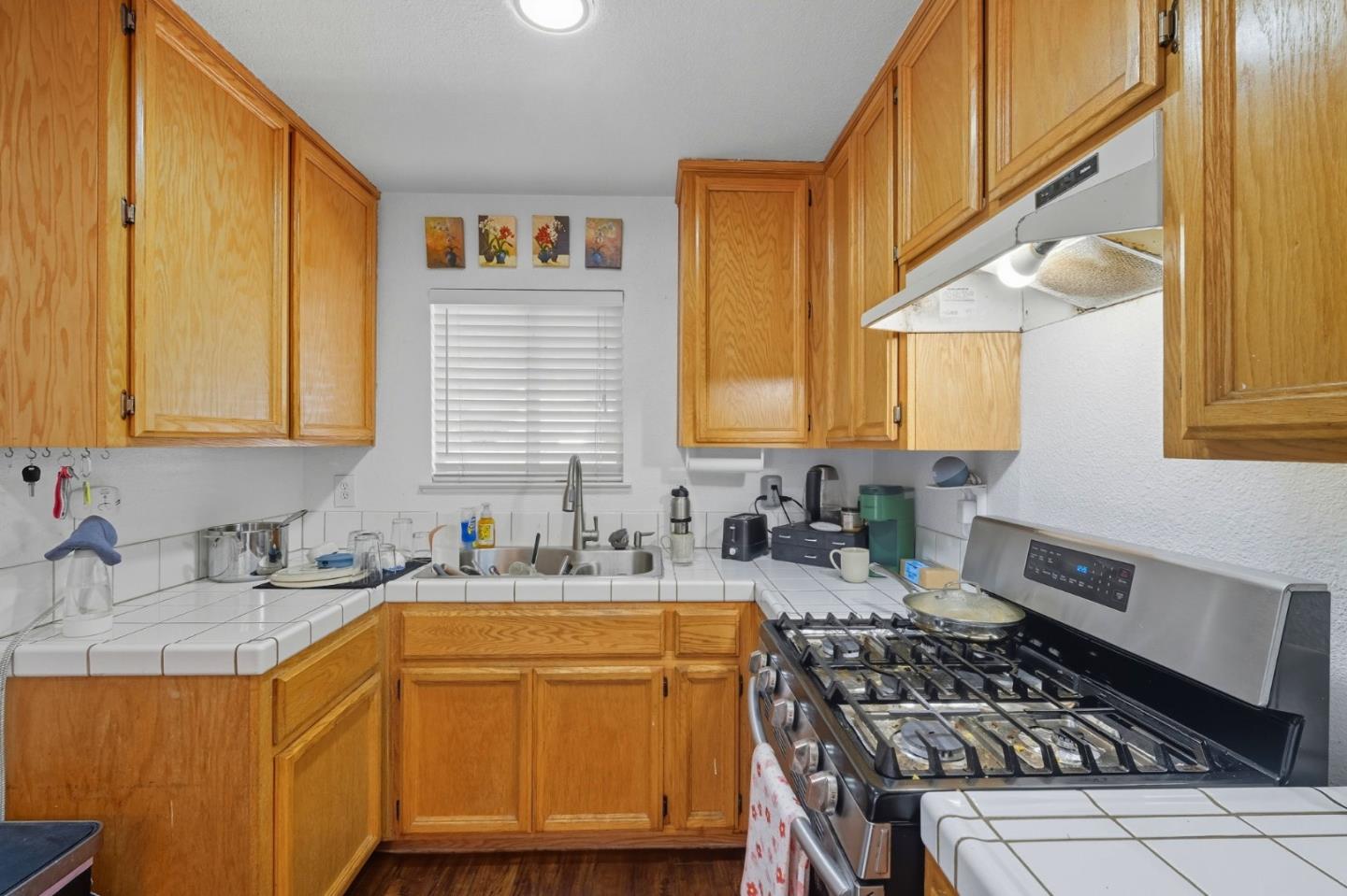 Detail Gallery Image 12 of 50 For 1336 Stephanie Ave, Sacramento,  CA 95838 - 3 Beds | 2 Baths