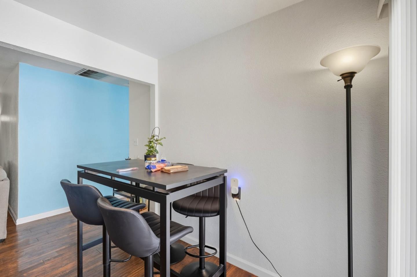 Detail Gallery Image 18 of 50 For 1336 Stephanie Ave, Sacramento,  CA 95838 - 3 Beds | 2 Baths