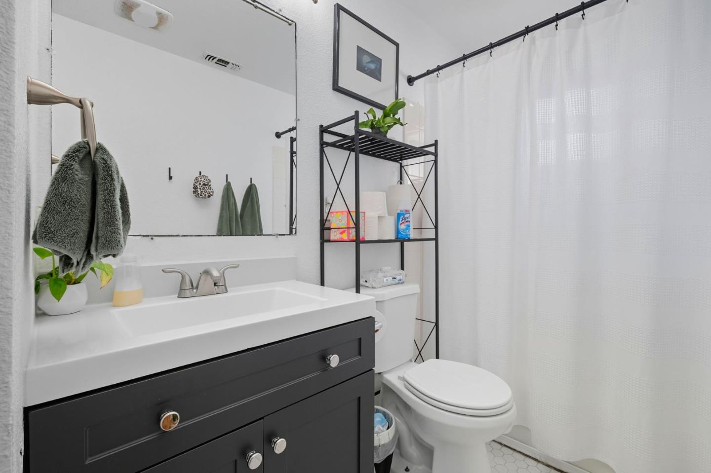 Detail Gallery Image 28 of 50 For 1336 Stephanie Ave, Sacramento,  CA 95838 - 3 Beds | 2 Baths