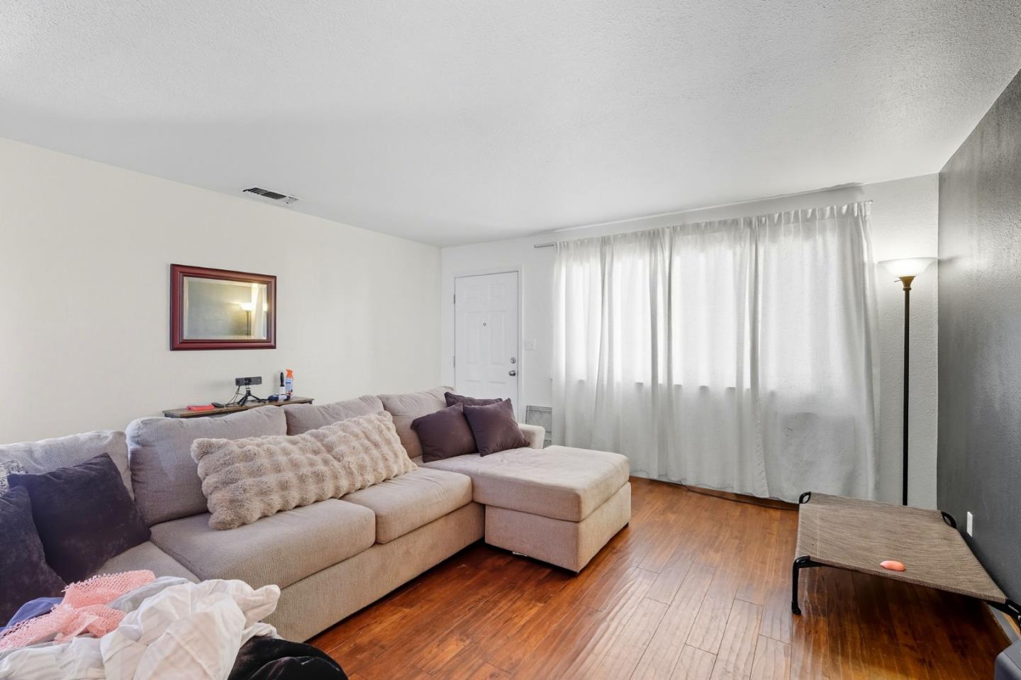 Detail Gallery Image 9 of 50 For 1336 Stephanie Ave, Sacramento,  CA 95838 - 3 Beds | 2 Baths