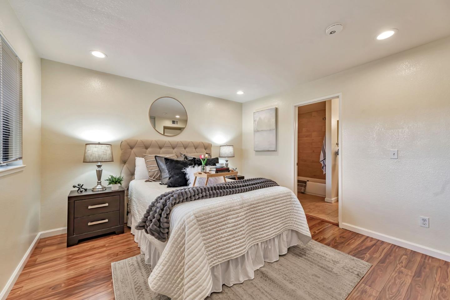 Detail Gallery Image 16 of 32 For 3326 Shadow Park Pl, San Jose,  CA 95121 - 2 Beds | 1 Baths