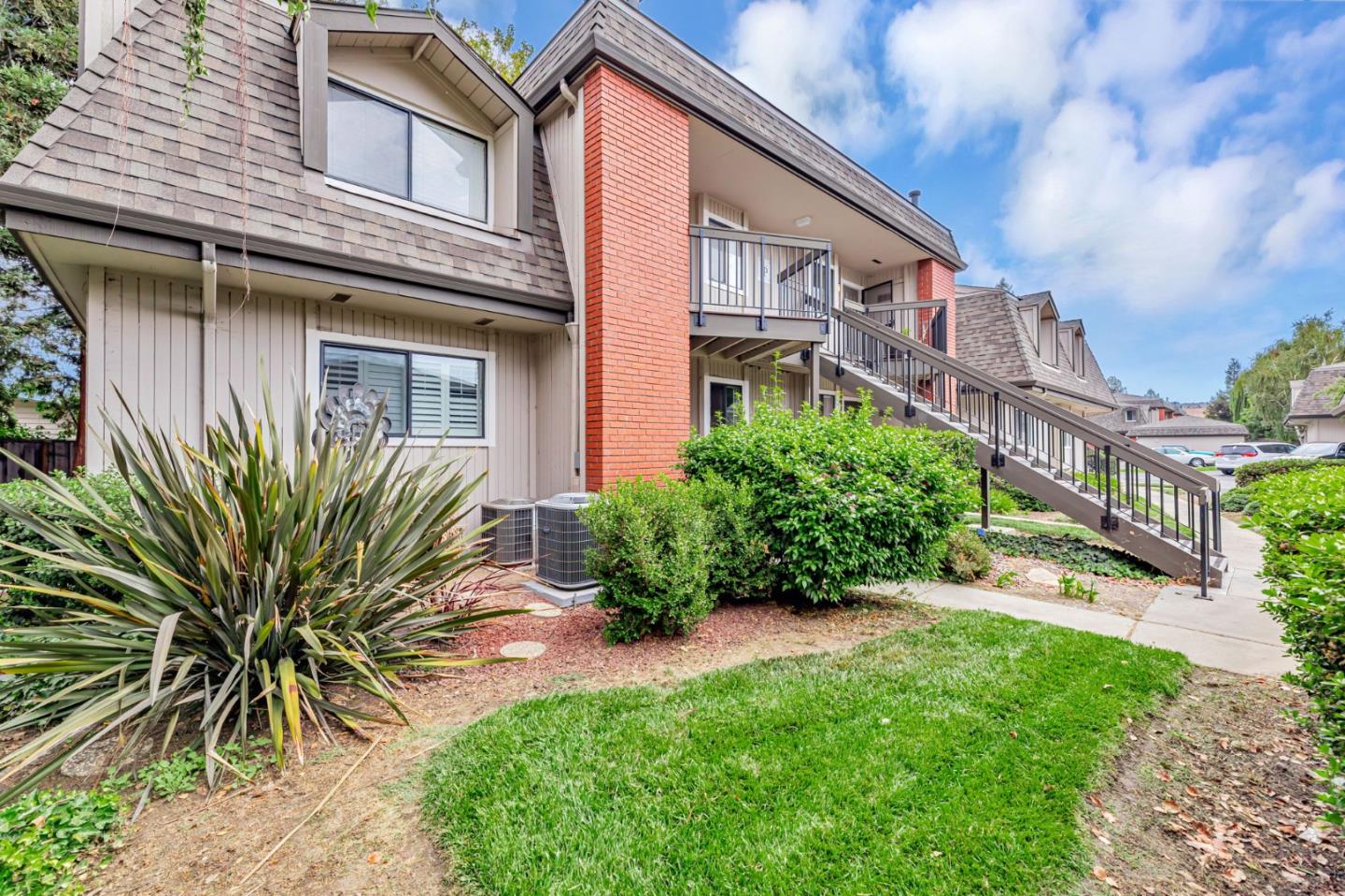 Detail Gallery Image 2 of 32 For 3326 Shadow Park Pl, San Jose,  CA 95121 - 2 Beds | 1 Baths