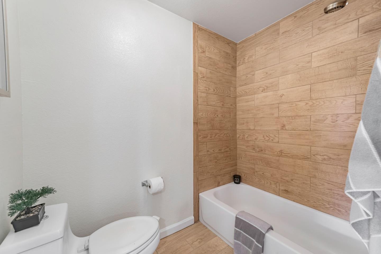 Detail Gallery Image 22 of 32 For 3326 Shadow Park Pl, San Jose,  CA 95121 - 2 Beds | 1 Baths