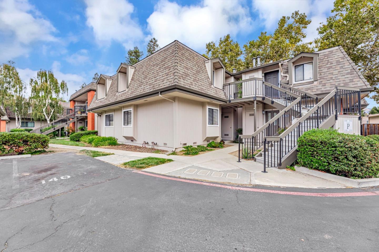 Detail Gallery Image 3 of 32 For 3326 Shadow Park Pl, San Jose,  CA 95121 - 2 Beds | 1 Baths