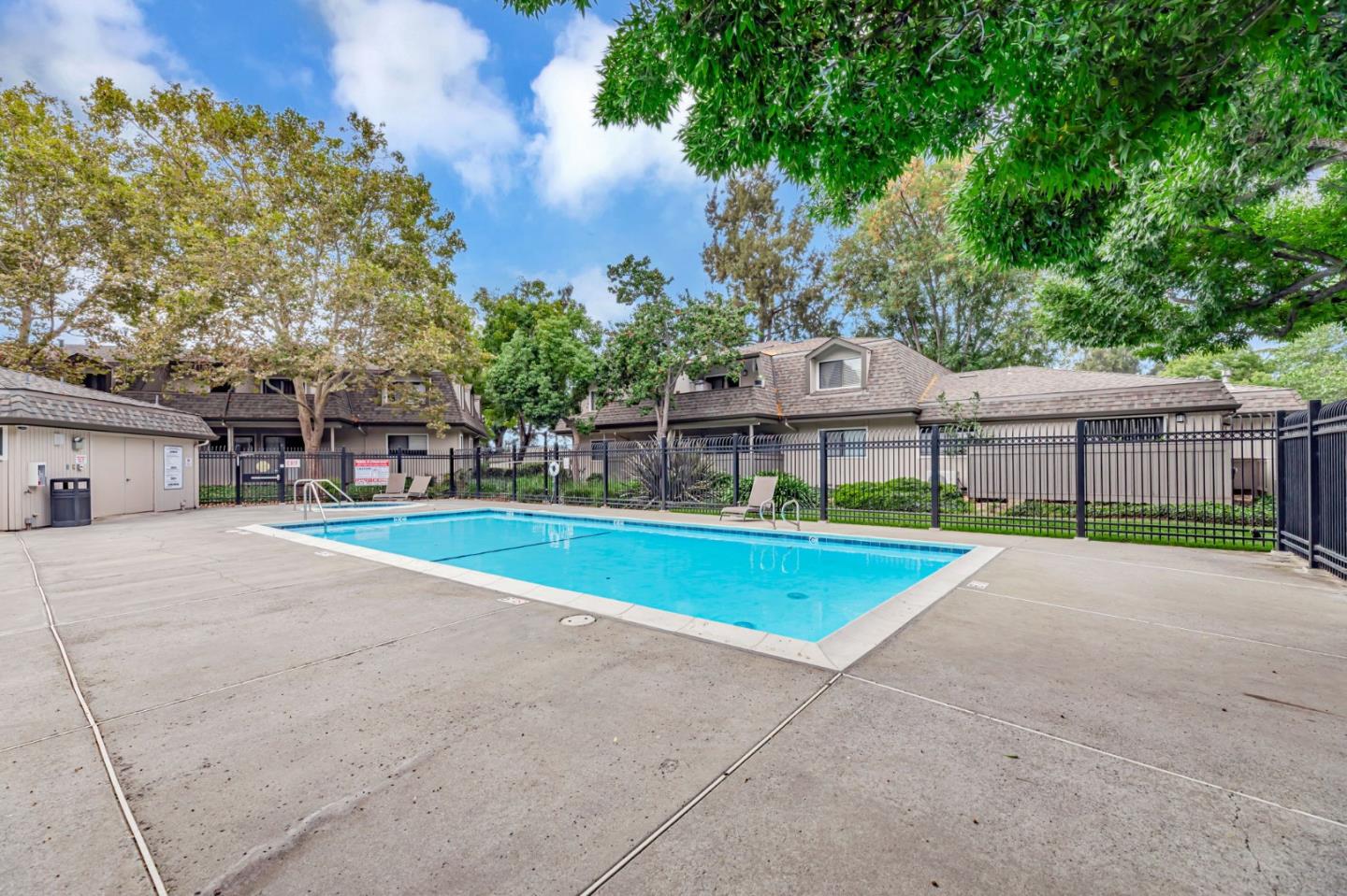 Detail Gallery Image 30 of 32 For 3326 Shadow Park Pl, San Jose,  CA 95121 - 2 Beds | 1 Baths