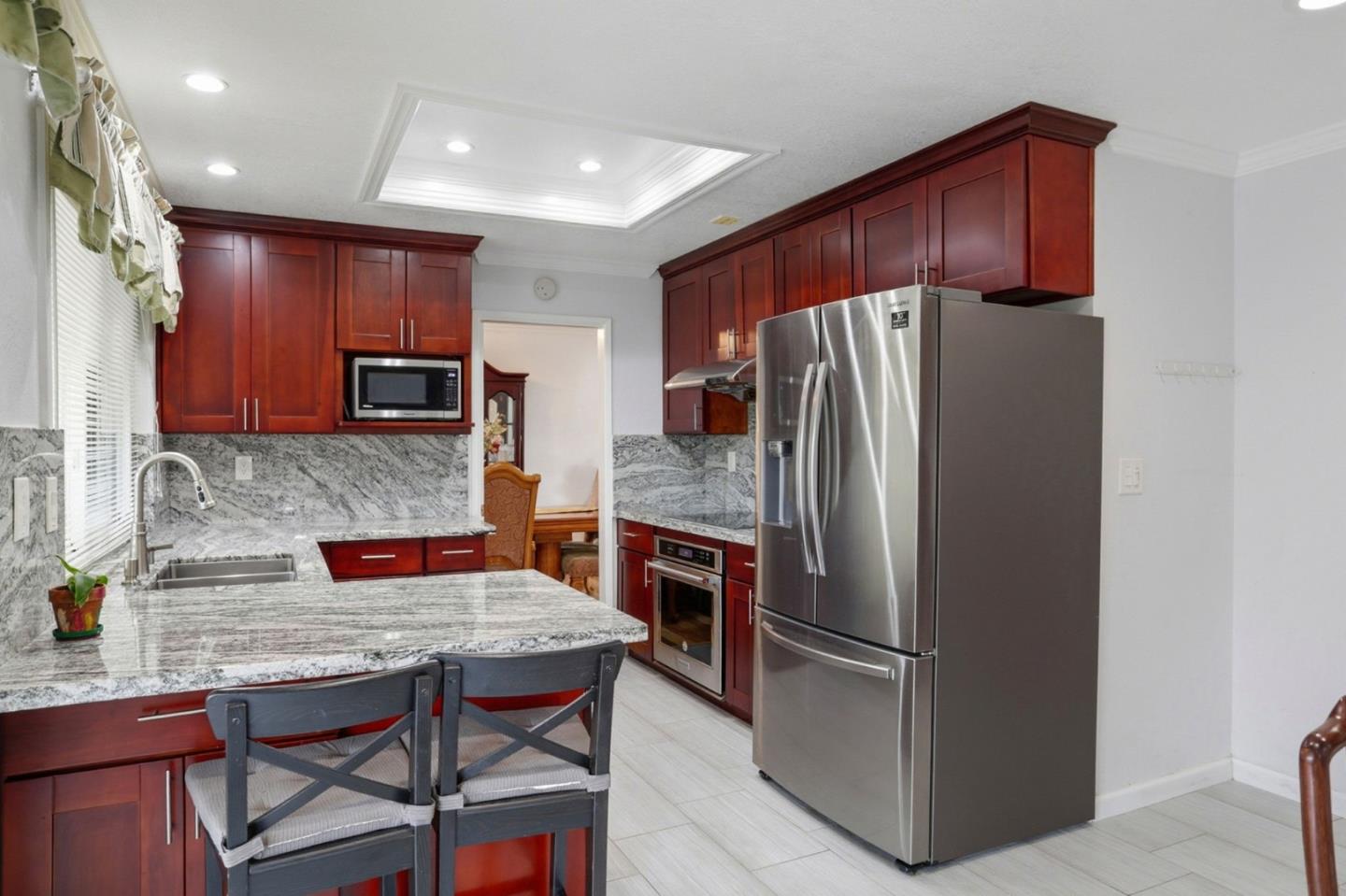 Detail Gallery Image 13 of 40 For 2083 Bluejacket Way, San Jose,  CA 95133 - 4 Beds | 2/1 Baths