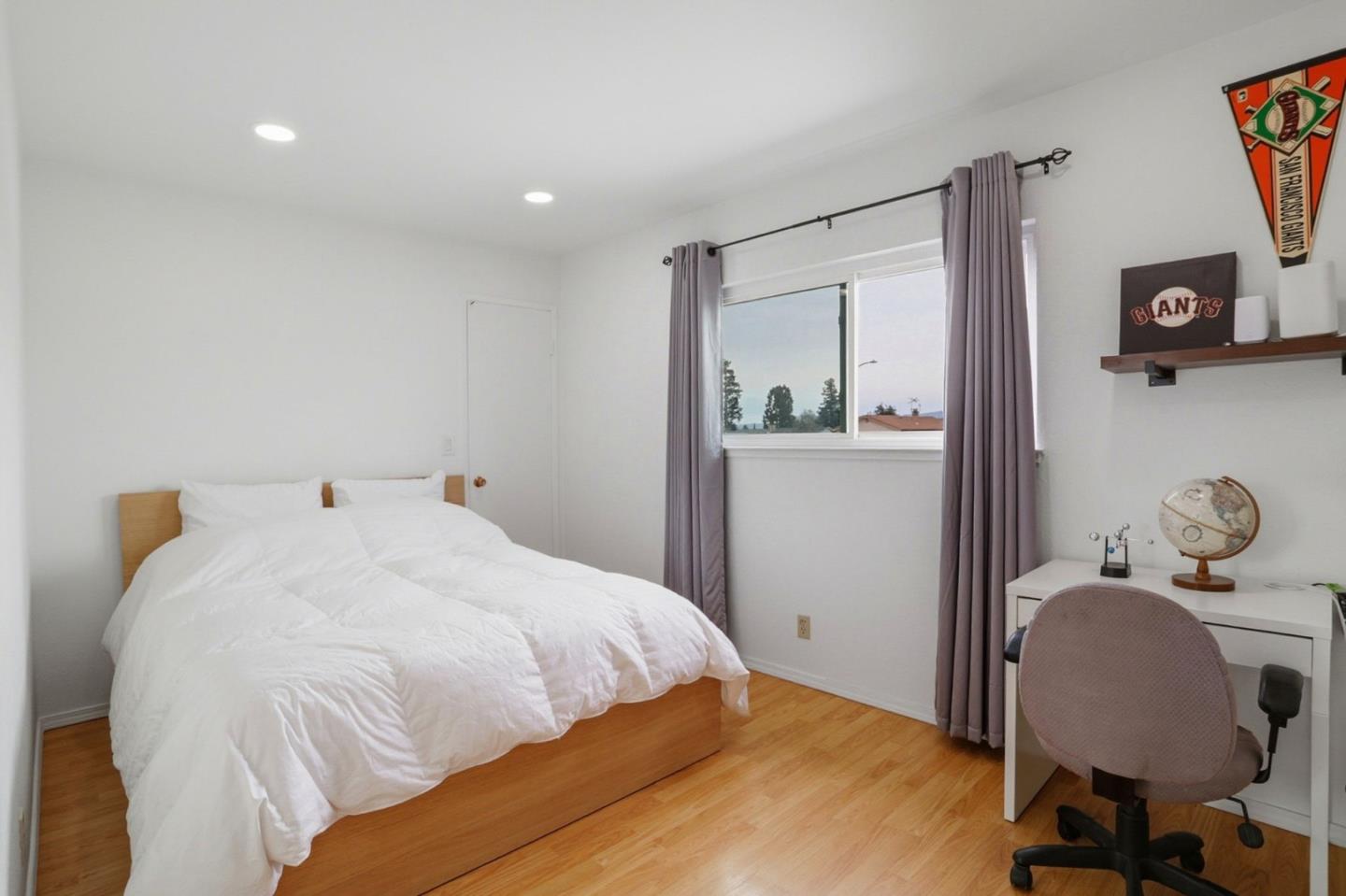 Detail Gallery Image 21 of 40 For 2083 Bluejacket Way, San Jose,  CA 95133 - 4 Beds | 2/1 Baths