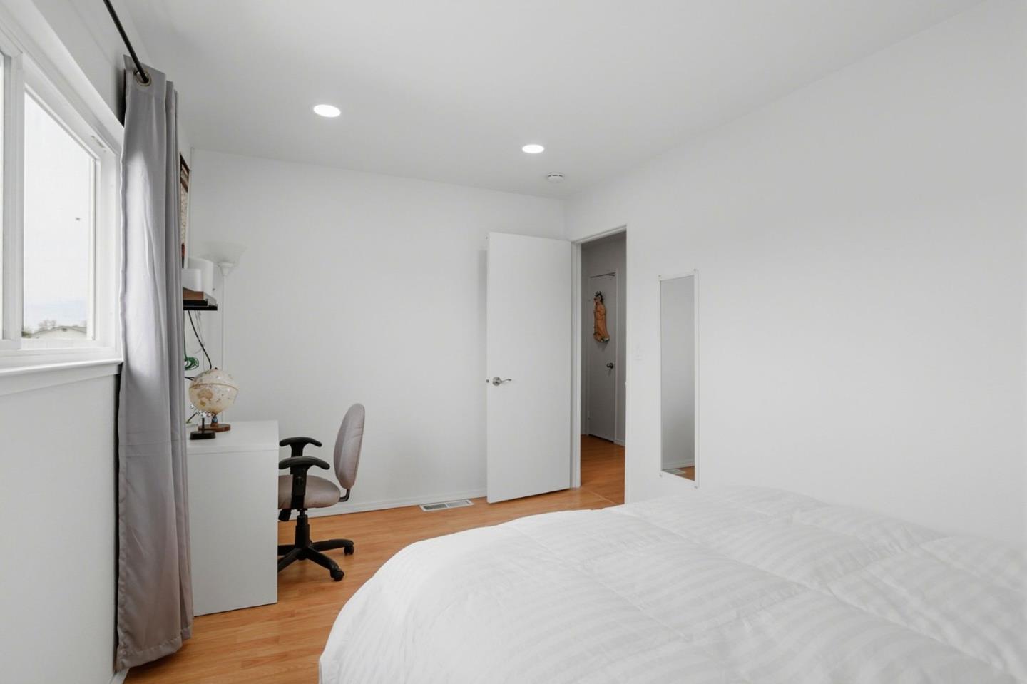 Detail Gallery Image 22 of 40 For 2083 Bluejacket Way, San Jose,  CA 95133 - 4 Beds | 2/1 Baths