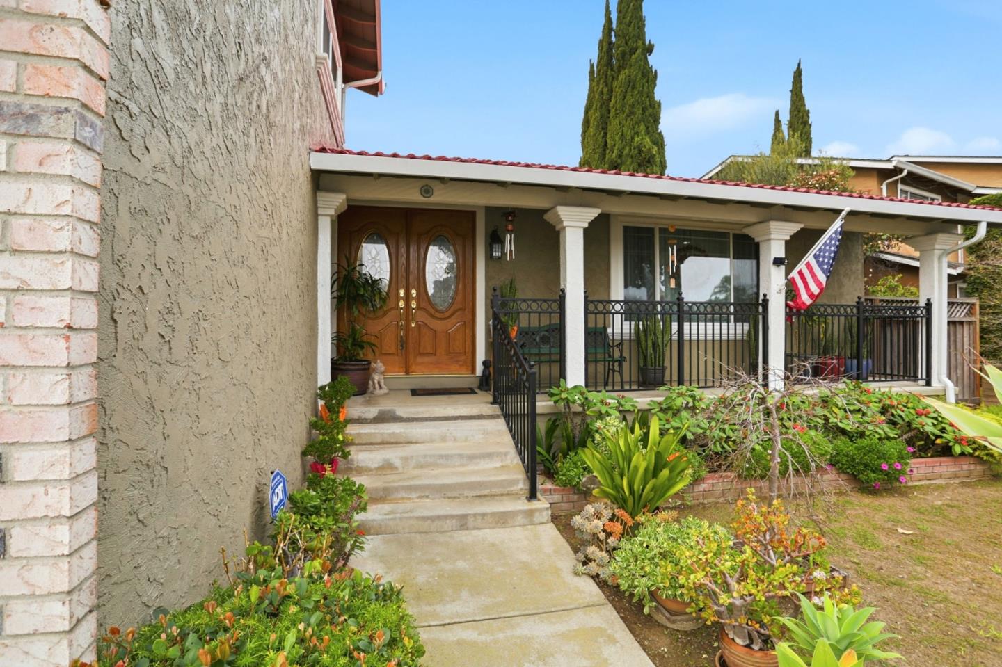 Detail Gallery Image 4 of 40 For 2083 Bluejacket Way, San Jose,  CA 95133 - 4 Beds | 2/1 Baths