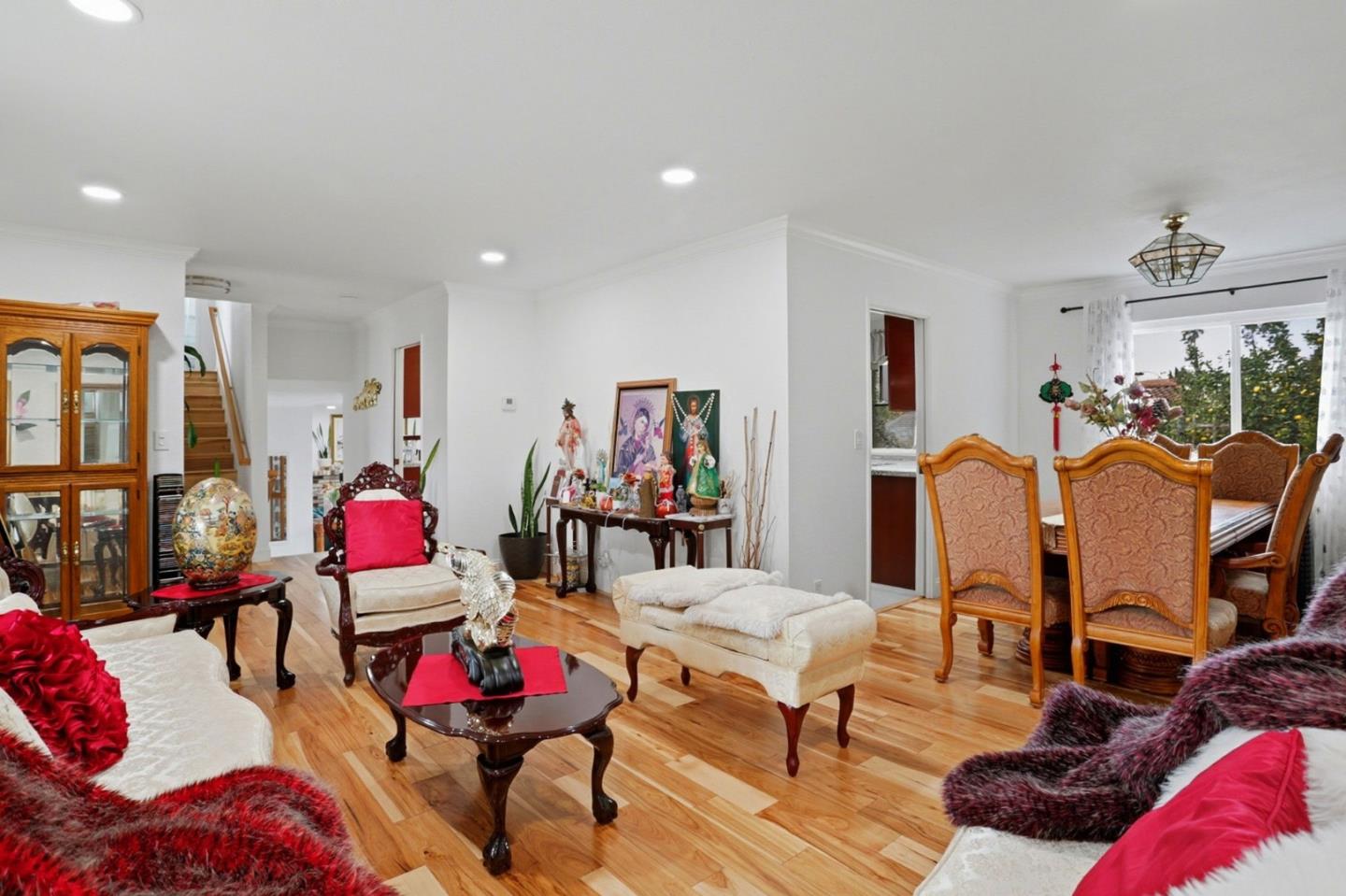 Detail Gallery Image 8 of 40 For 2083 Bluejacket Way, San Jose,  CA 95133 - 4 Beds | 2/1 Baths