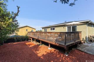 Detail Gallery Image 11 of 11 For 2570 98th Ave, Oakland,  CA 94605 - 4 Beds | 2 Baths