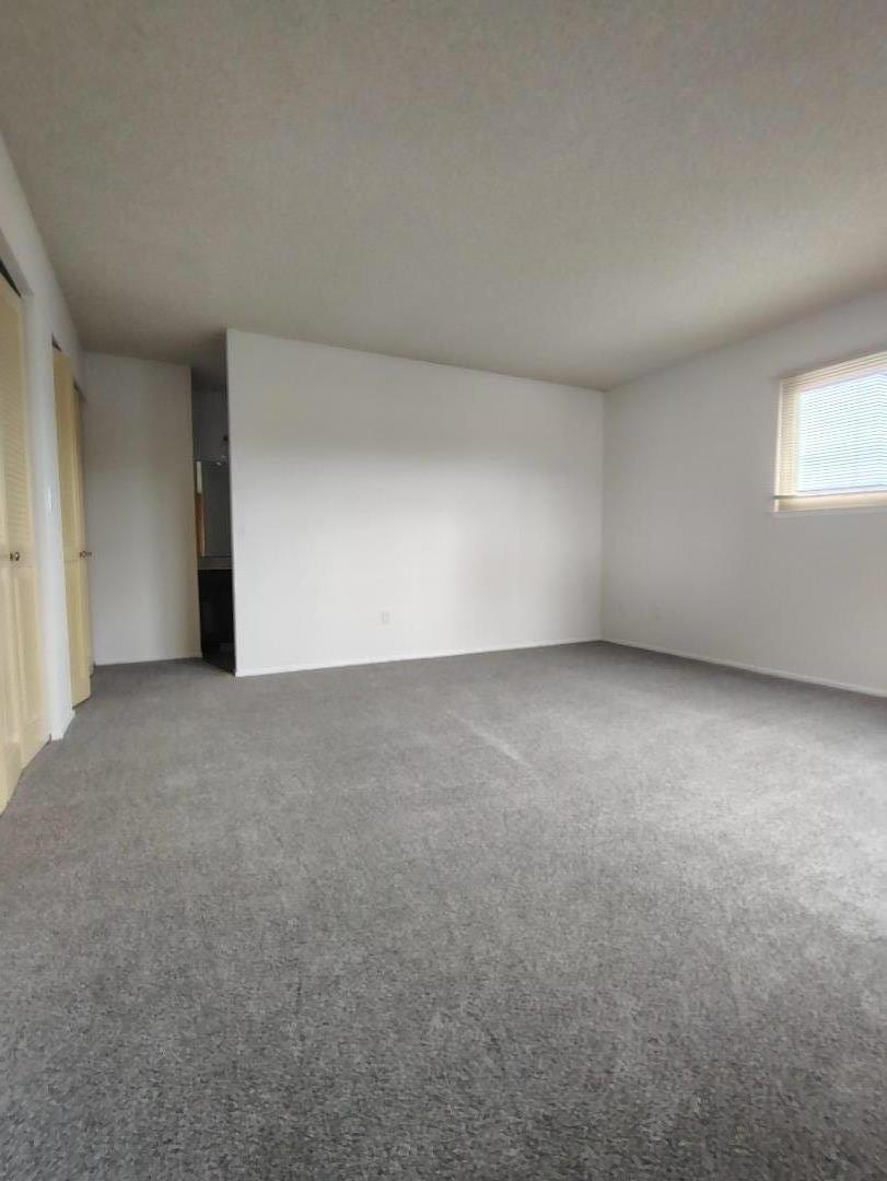 Detail Gallery Image 12 of 22 For 105 Roberts Ave, Monterey,  CA 93940 - 4 Beds | 2 Baths