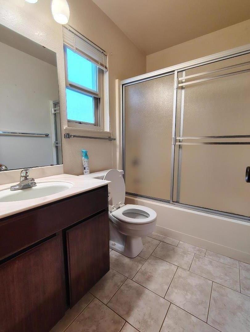 Detail Gallery Image 16 of 22 For 105 Roberts Ave, Monterey,  CA 93940 - 4 Beds | 2 Baths