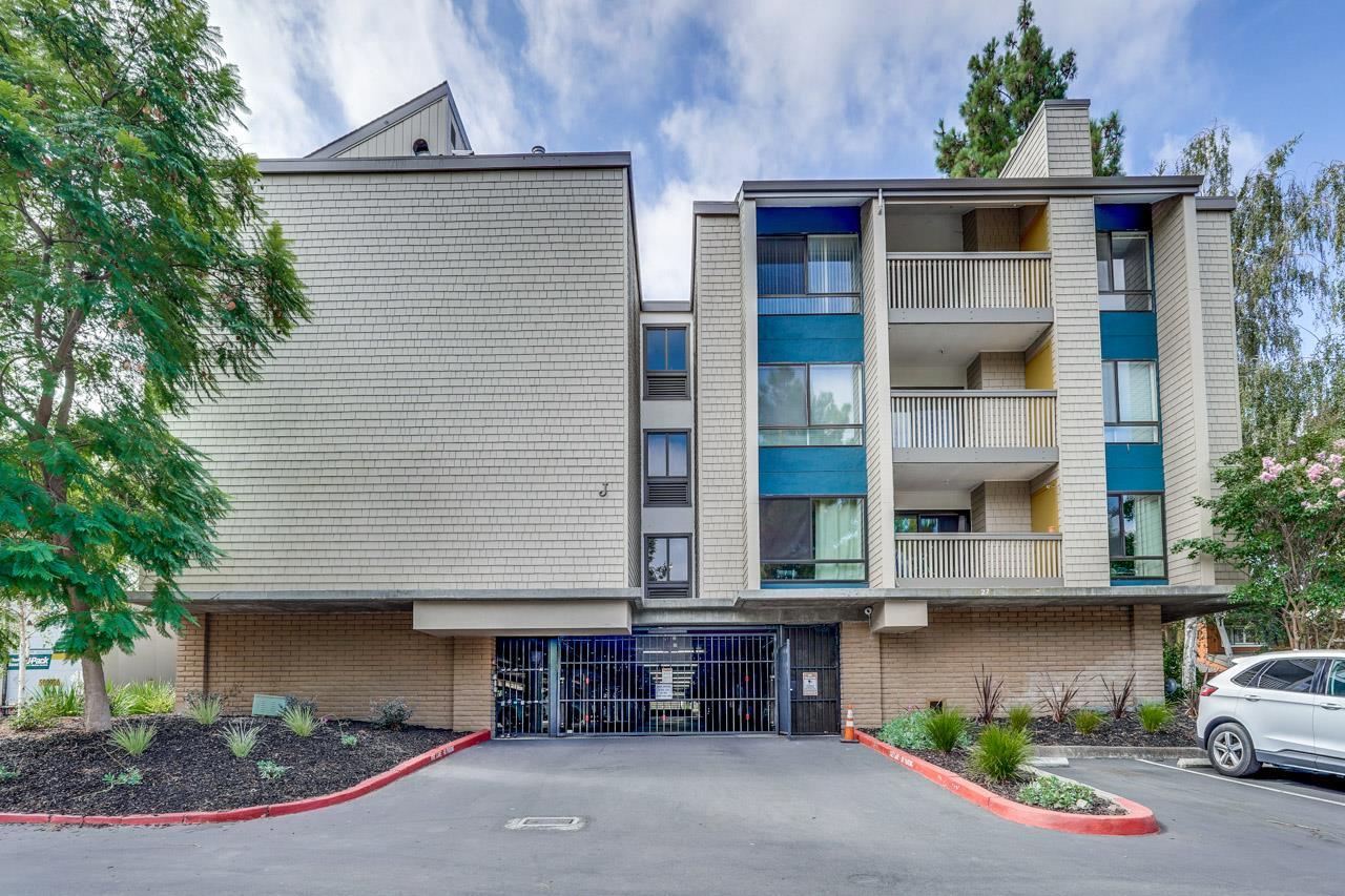 Detail Gallery Image 5 of 63 For 49 Showers Dr #J317,  Mountain View,  CA 94040 - 2 Beds | 2 Baths