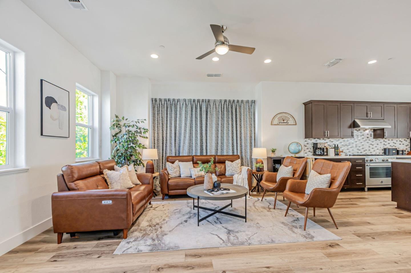 Detail Gallery Image 11 of 60 For 2154 Pastoral Loop, San Jose,  CA 95122 - 4 Beds | 3/1 Baths