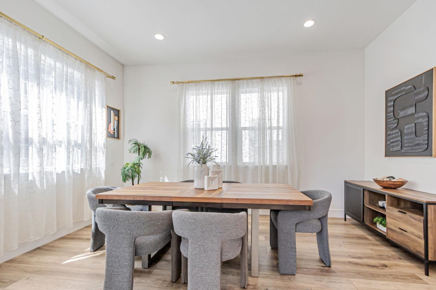 Detail Gallery Image 19 of 60 For 2154 Pastoral Loop, San Jose,  CA 95122 - 4 Beds | 3/1 Baths