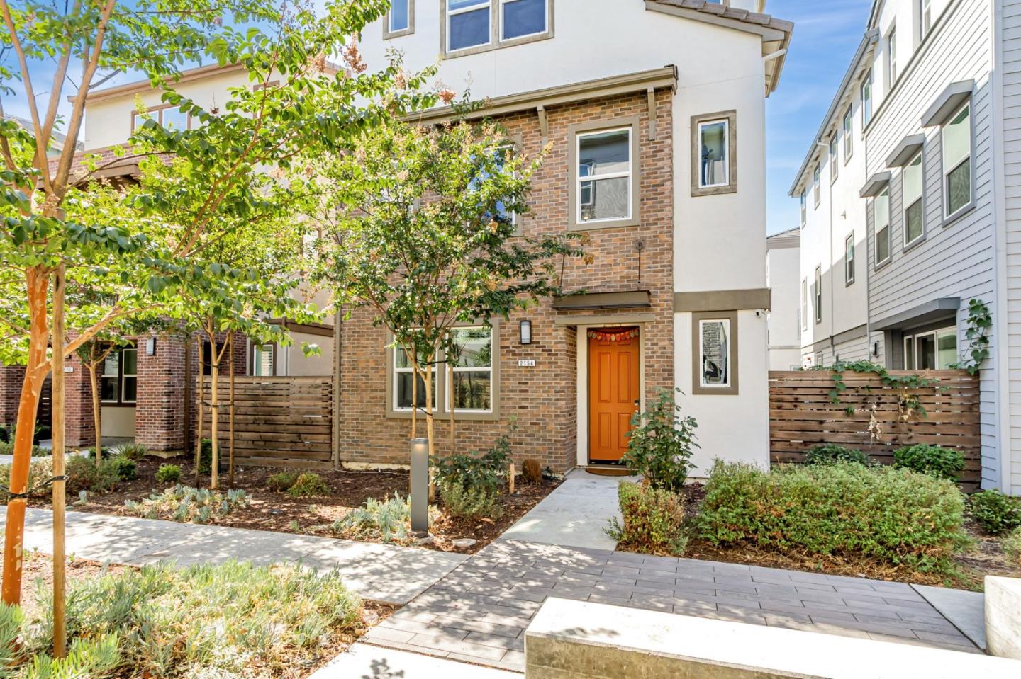 Detail Gallery Image 3 of 60 For 2154 Pastoral Loop, San Jose,  CA 95122 - 4 Beds | 3/1 Baths